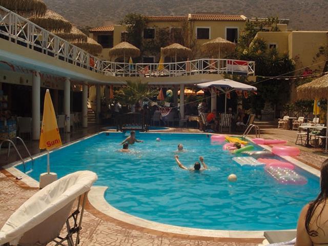 Apartament Sun Club Olympia Hersonissos  Zewnętrze zdjęcie